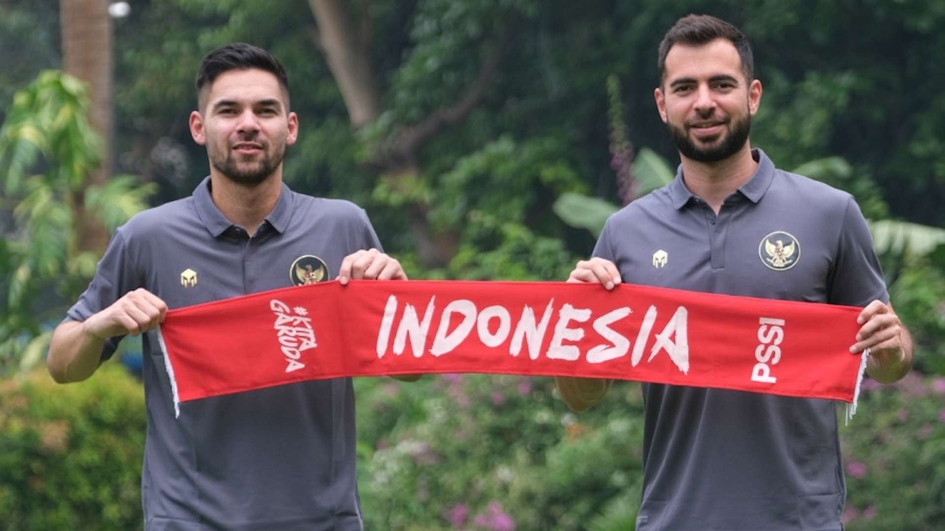 丝和羽毛球 丝和羽毛球